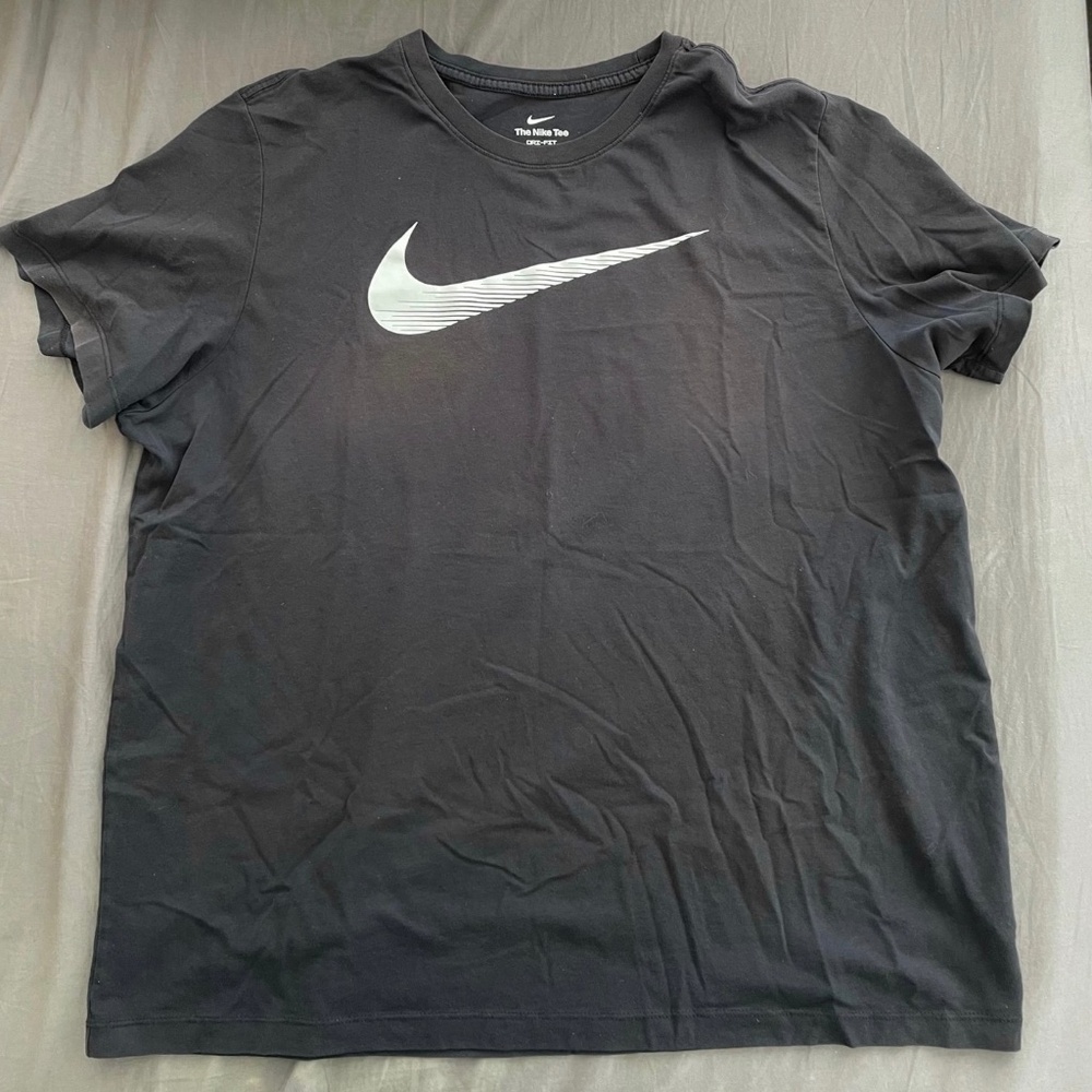 The Nike Tee Logo Black Shirt size XXL